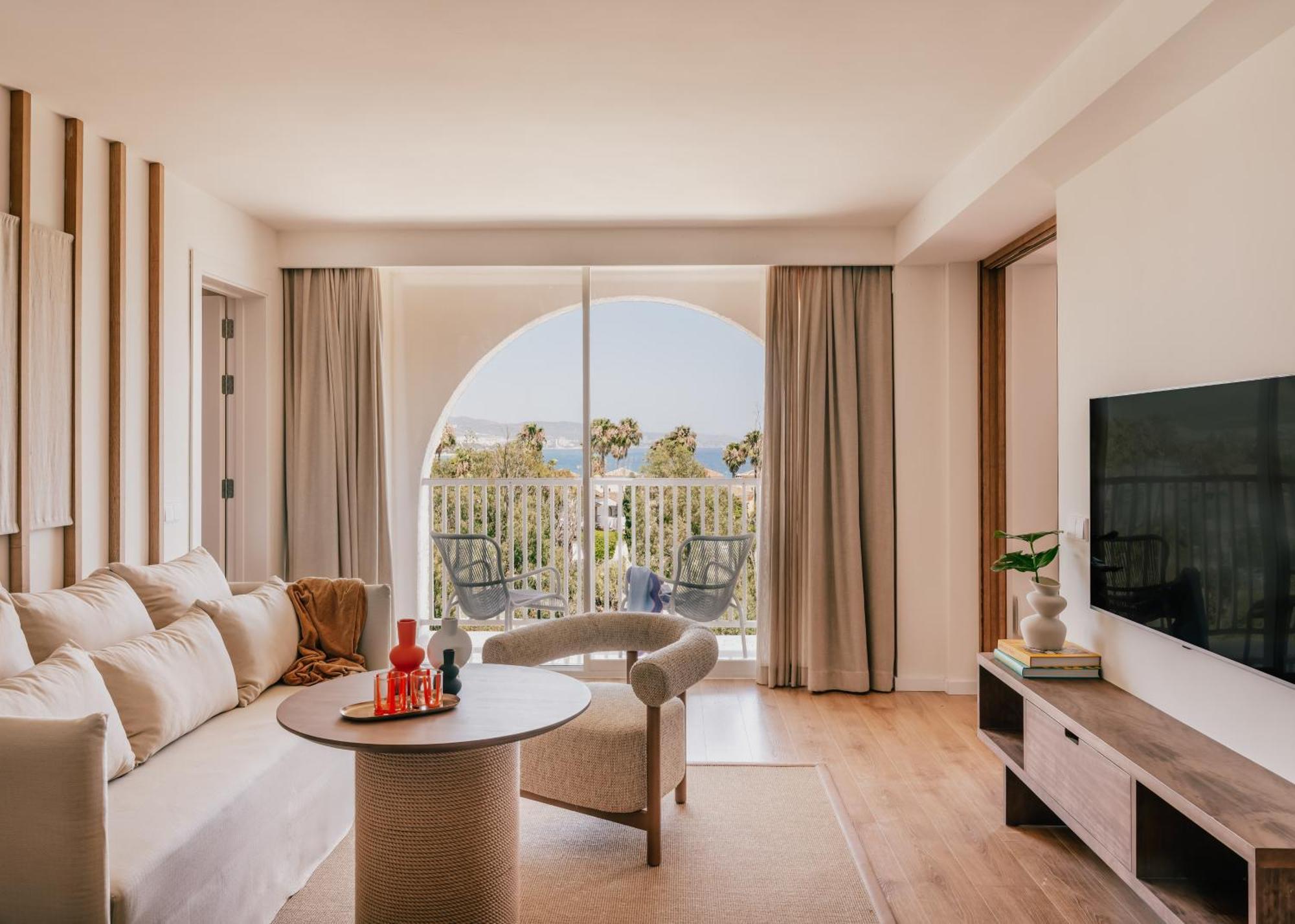 Melia Banús 5*